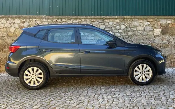 SEAT Arona 2023 - 16490 EUR, 68304 km - AUTO.MOTO.pt - 68304km - foto 8 de 21