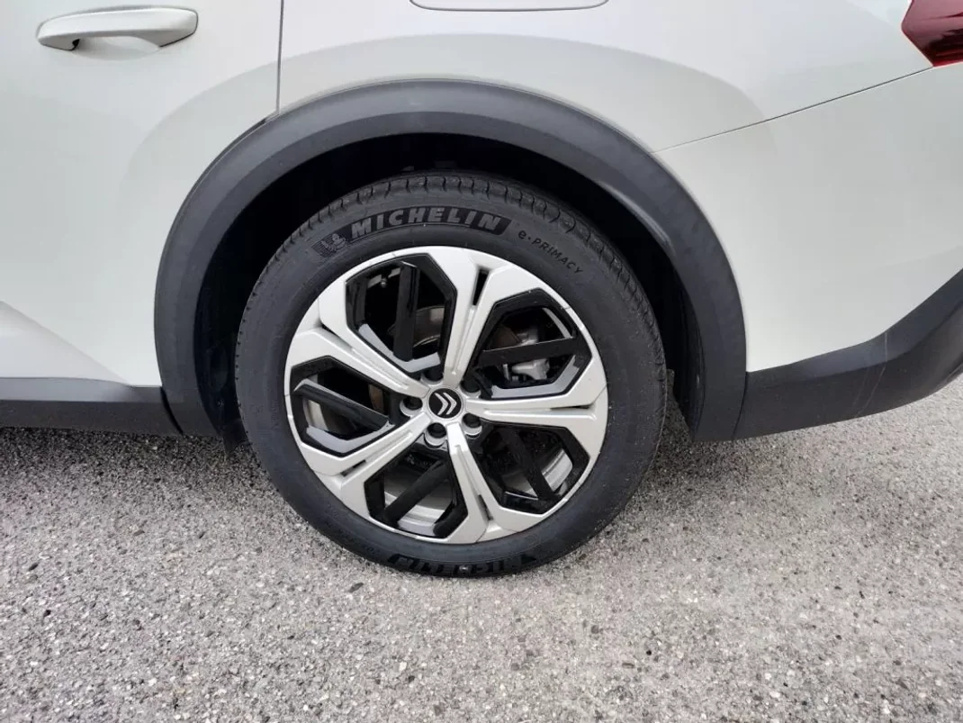 Citroën C5 X 2023 - 35000 EUR, 6500 km - AUTO.MOTO.pt - 6500km - foto 10 de 29