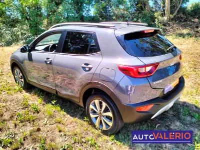 Kia Stonic 2024 - 17950 EUR, 40000 km - AUTO.MOTO.pt - 40000km - foto 5 de 18