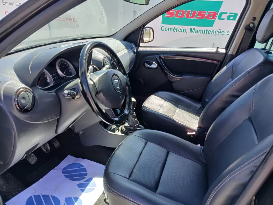 Dacia Duster 2011 - 9650 EUR, 102884 km - 102884km - foto 15 de 26