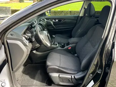 Nissan Qashqai 2017 - 13700 EUR, 243000 km - AUTO.MOTO.pt - 243000km - foto 15 de 28