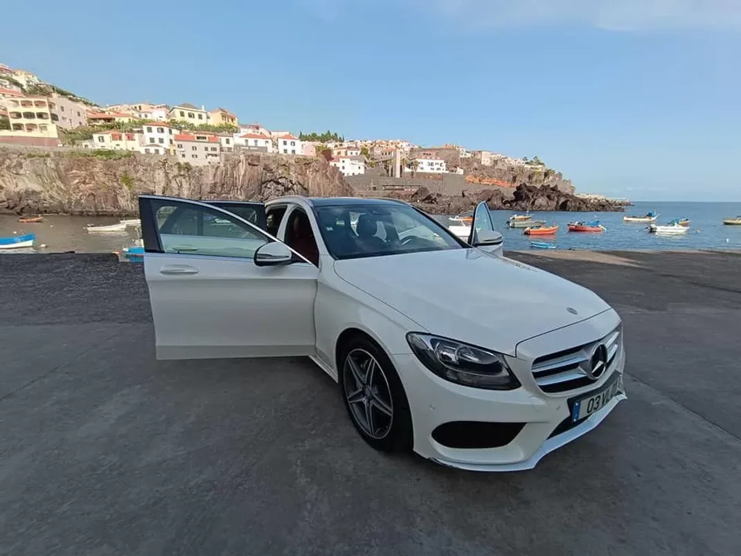 Mercedes-Benz C 220 2015 - 29500 EUR, 156000 km - AUTO.MOTO.pt - 156000km - foto 1 de 11