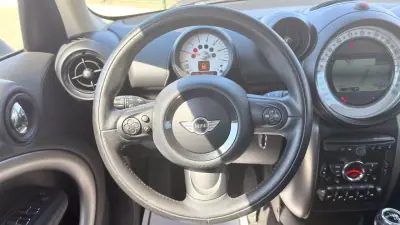 MINI Countryman 2014 - 10900 EUR, 210242 km - 210242km - foto 11 de 17