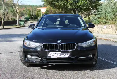 BMW 318 2013 - 14900 EUR, 154000 km - AUTO.MOTO.pt - 154000km - foto 3 de 35