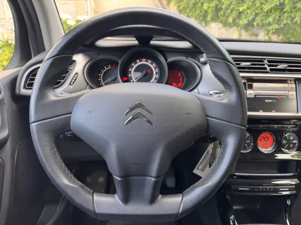 Citroën C3 2016 - 7900 EUR, 84451 km - AUTO.MOTO.pt - 84451km - foto 11 de 21