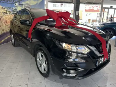 Nissan Qashqai 2019 - 19900 EUR, 113385 km - AUTO.MOTO.pt - 113385km - foto 2 de 22