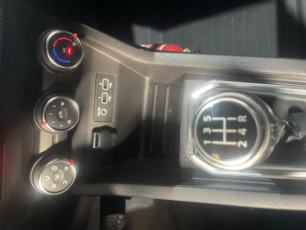 Renault Clio 2019 - 14480 EUR, 30000 km - AUTO.MOTO.pt - 30000km - foto 42 de 50