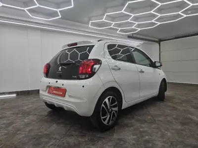 Peugeot 108 2015 - 8650 EUR, 88563 km - AUTO.MOTO.pt - 88563km - foto 11 de 53