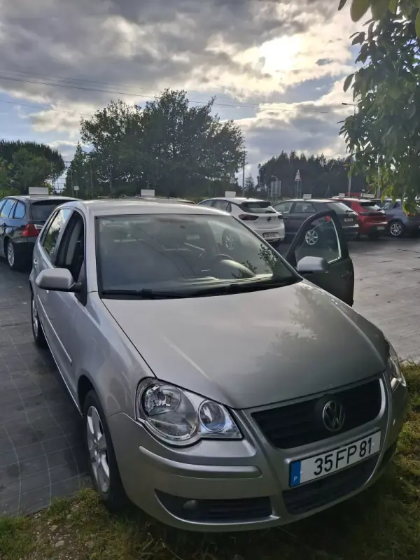 Volkswagen Polo 2008 - 6950 EUR, 245123 km - AUTO.MOTO.pt - 245123km - foto 8 de 14