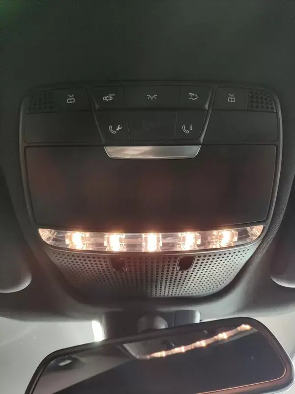 Mercedes-Benz C 250 2016 - 25990 EUR, 219000 km - AUTO.MOTO.pt - 219000km - foto 32 de 38