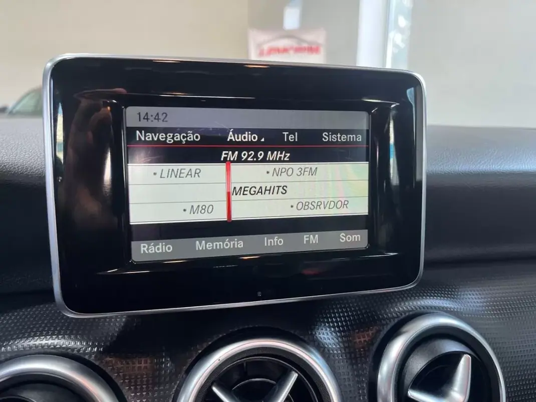 Mercedes-Benz A 180 2014 - 14999 EUR, 191121 km - AUTO.MOTO.pt - 191121km - foto 21 de 24