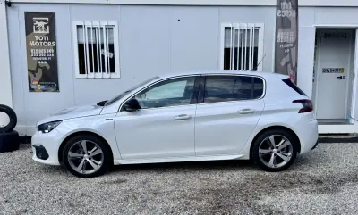 Peugeot 308 2020 - 14790 EUR, 30000 km - AUTO.MOTO.pt - 30000km - foto 5 de 29