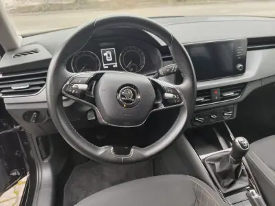 Skoda Kamiq 2023 - 16990 EUR, 49990 km - AUTO.MOTO.pt - 49990km - foto 10 de 21