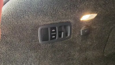 Bentley Bentayga 2020 - 185000 EUR, 62037 km - AUTO.MOTO.pt - 62037km - foto 29 de 31