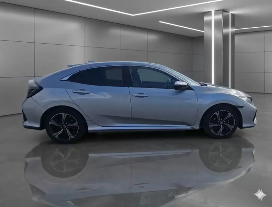 Honda Civic 2017 - 17950 EUR, 128483 km - AUTO.MOTO.pt - 128483km - foto 29 de 30