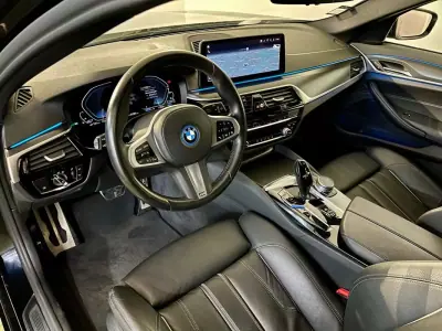BMW 520 2022 - 32700 EUR, 89000 km - AUTO.MOTO.pt - 89000km - foto 16 de 41