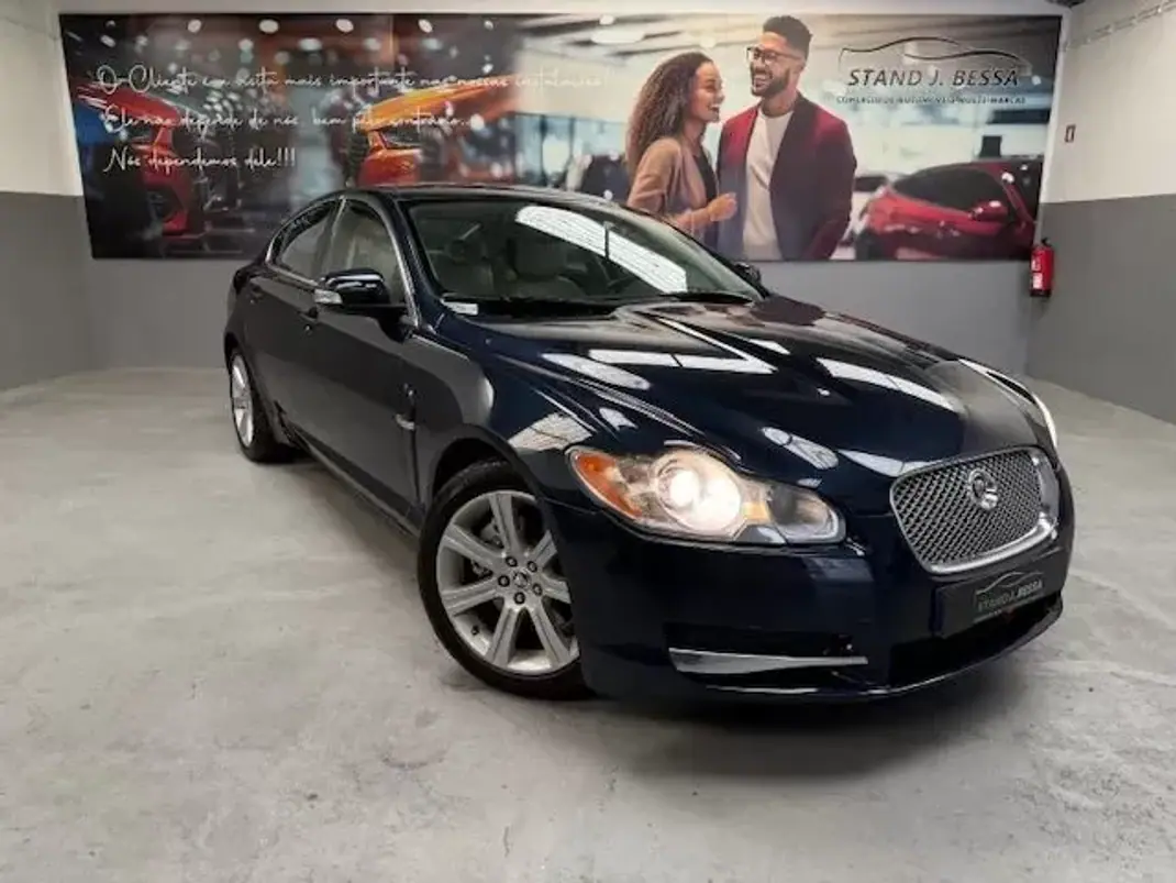 Jaguar XF 2009 - 11999 EUR, 187000 km - AUTO.MOTO.pt - 187000km - foto 1 de 8