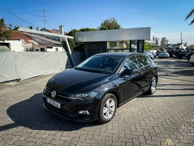 Volkswagen Polo 2019 - 12990 EUR, 90000 km - AUTO.MOTO.pt - 90000km - foto 11 de 12