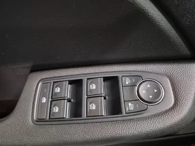 Renault Clio 2023 - 17500 EUR, 53777 km - AUTO.MOTO.pt - 53777km - foto 21 de 26