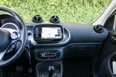 Smart ForFour 2020 - 12500 EUR, 34500 km - 34500km - foto 17 de 17