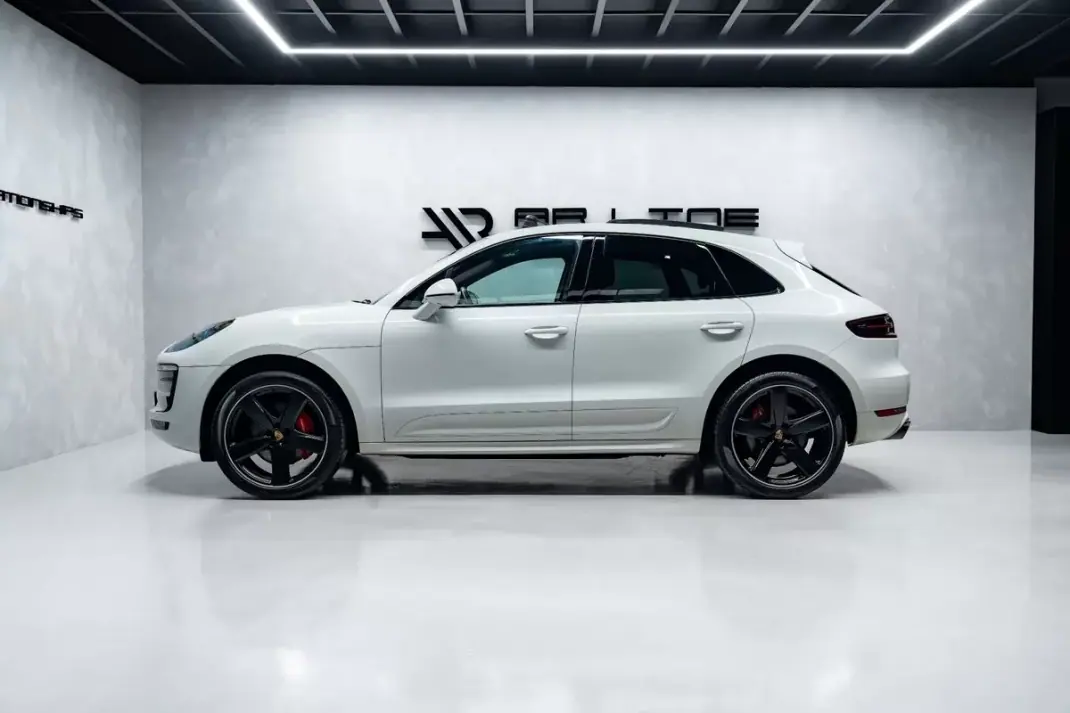 Porsche Macan 2016 - 49950 EUR, 131000 km - AUTO.MOTO.pt - 131000km - foto 15 de 53