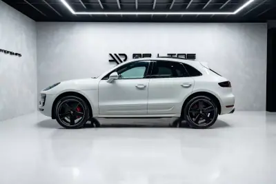 Porsche Macan 2016 - 49950 EUR, 131000 km - AUTO.MOTO.pt - 131000km - foto 15 de 53