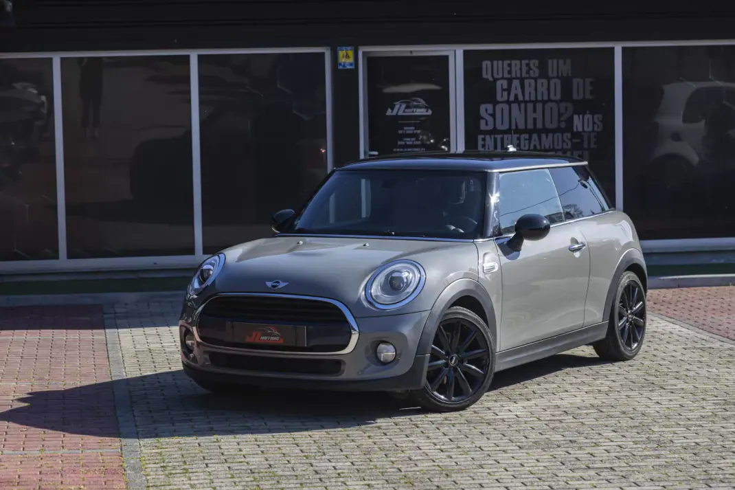 MINI 3 Portas 2017 - 13900 EUR, 237412 km - AUTO.MOTO.pt - 237412km - foto 2 de 32