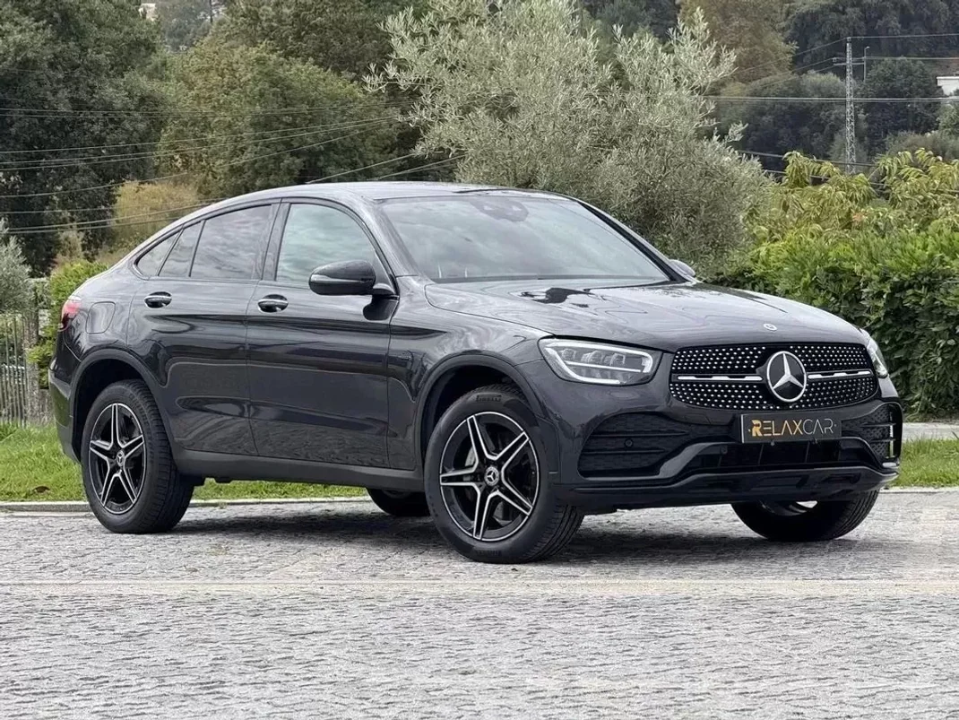 Mercedes-Benz GLC 300 2021 - 49499 EUR, 89500 km - AUTO.MOTO.pt - 89500km - foto 1 de 26