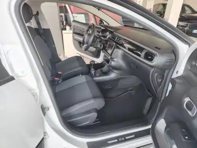 Citroën C3 2018 - 12750 EUR, 92000 km - AUTO.MOTO.pt - 92000km - foto 15 de 34