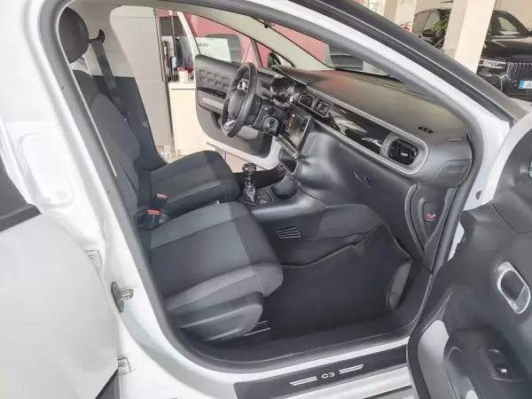 Citroën C3 2018 - 12750 EUR, 92000 km - AUTO.MOTO.pt - 92000km - foto 15 de 34