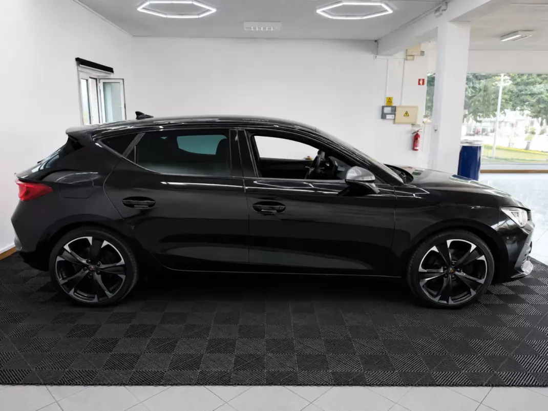 Cupra Leon 2021 - 21990 EUR, 50000 km - 50000km - foto 3 de 8