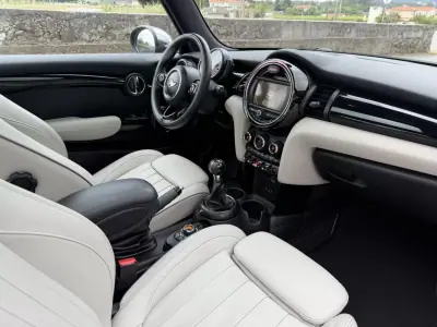 MINI 3 Portas 2016 - 17990 EUR, 130000 km - AUTO.MOTO.pt - 130000km - foto 26 de 30