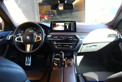 BMW 520 2022 - 30400 EUR, 149000 km - AUTO.MOTO.pt - 149000km - foto 10 de 19