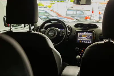 Jeep Renegade 2019 - 17900 EUR, 106000 km - AUTO.MOTO.pt - 106000km - foto 10 de 19