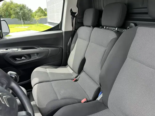 Citroën Berlingo 1.5 Hdi 2019 - 9900 EUR, 180000 km - AUTO.MOTO.pt - 180000km - foto 29 de 43