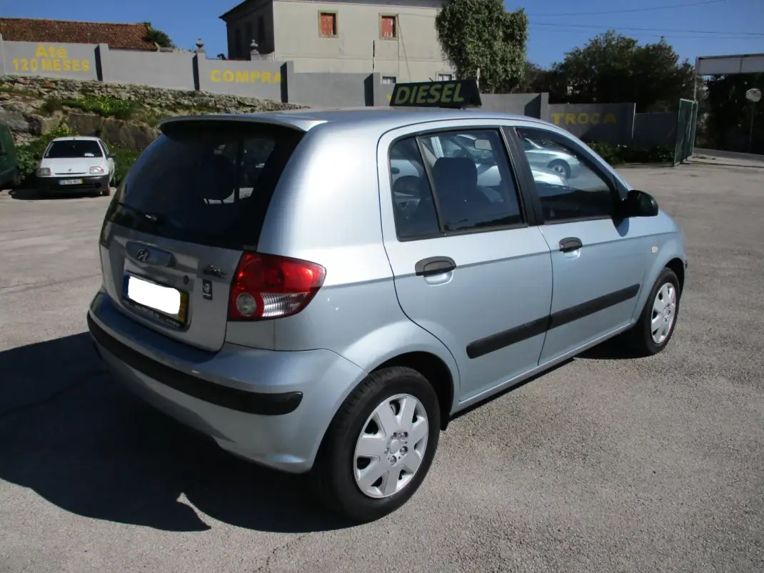 Hyundai Getz 2004 - 4500 EUR, 172000 km - AUTO.MOTO.pt - 172000km - foto 6 de 9