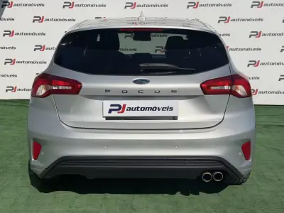 Ford Focus 2020 - 16500 EUR, 72439 km - AUTO.MOTO.pt - 72439km - foto 8 de 15