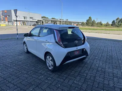 Toyota Aygo 2018 - 12990 EUR, 88303 km - AUTO.MOTO.pt - 88303km - foto 7 de 17