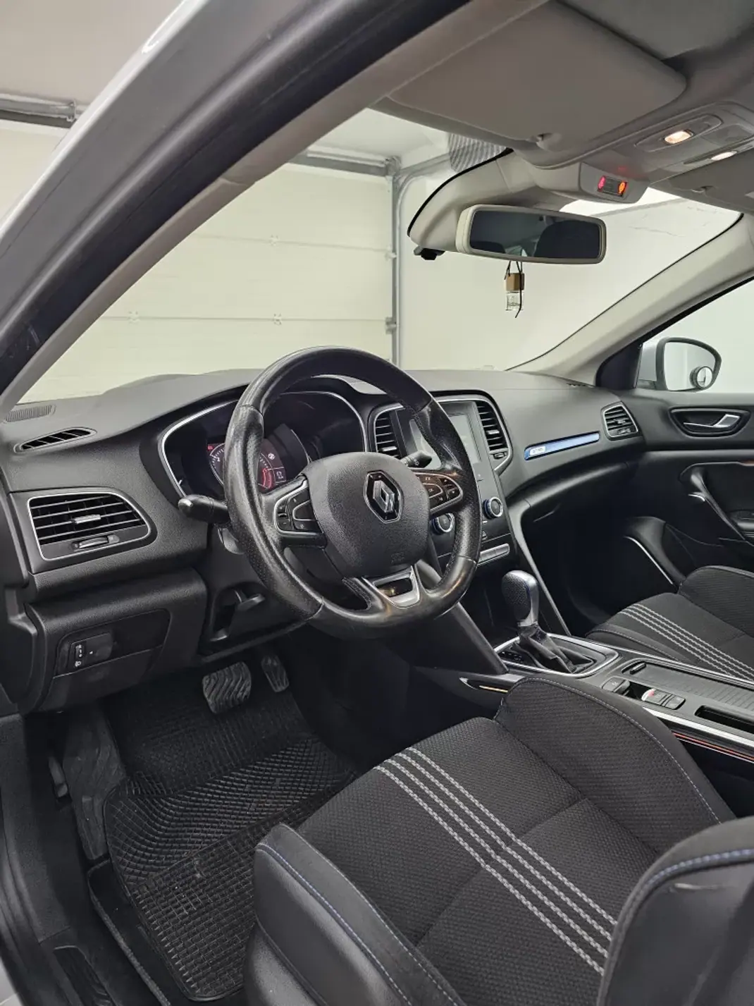 Renault Mégane Sport Tourer 2019 - 11950 EUR, 286730 km - 286730km - foto 40 de 52