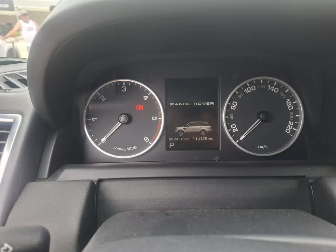 Land Rover Range Rover Sport 2012 - 23500 EUR, 114000 km - 114000km - foto 13 de 19