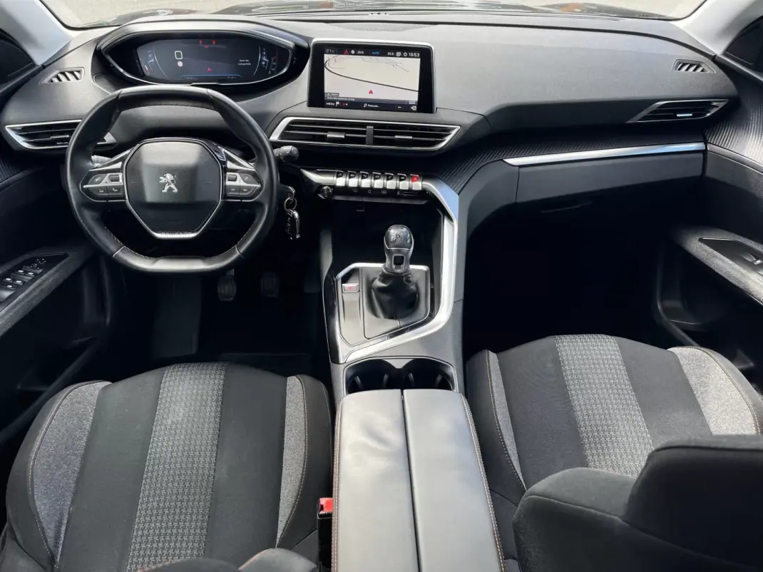 Peugeot 3008 2016 - 15990 EUR, 136300 km - AUTO.MOTO.pt - 136300km - foto 12 de 20