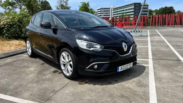 Renault Scénic 2017 - 12590 EUR, 172302 km - AUTO.MOTO.pt - 172302km - foto 30 de 38