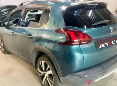 Peugeot 2008 2018 - 13990 EUR, 140457 km - AUTO.MOTO.pt - 140457km - foto 2 de 6