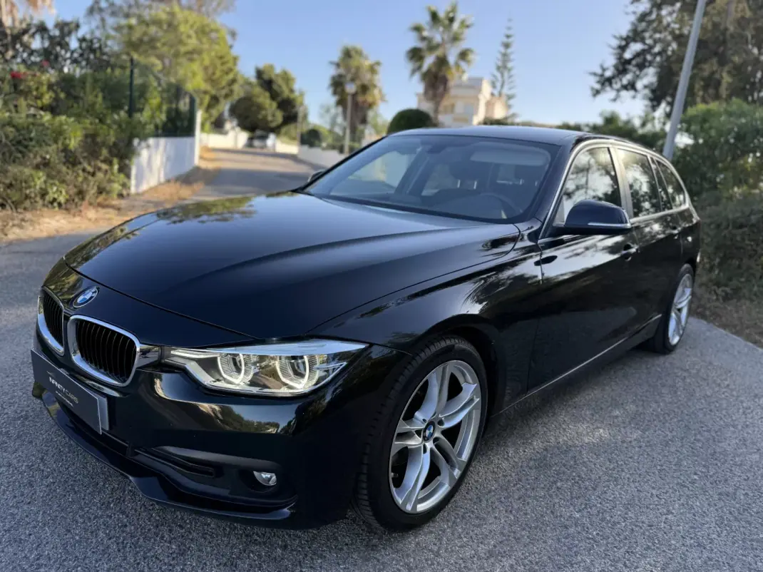 BMW 320 2017 - 16699 EUR, 170000 km - AUTO.MOTO.pt - 170000km - foto 1 de 19