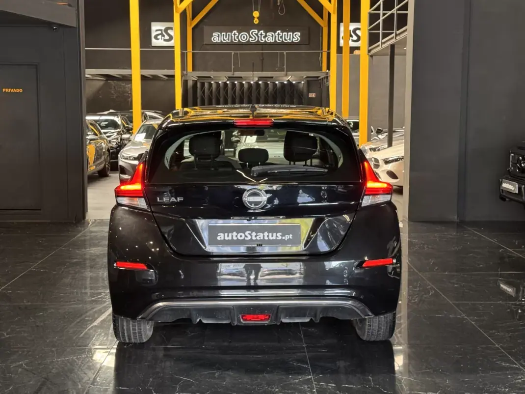 Nissan Leaf 2022 - 15990 EUR, 95500 km - AUTO.MOTO.pt - 95500km - foto 11 de 32