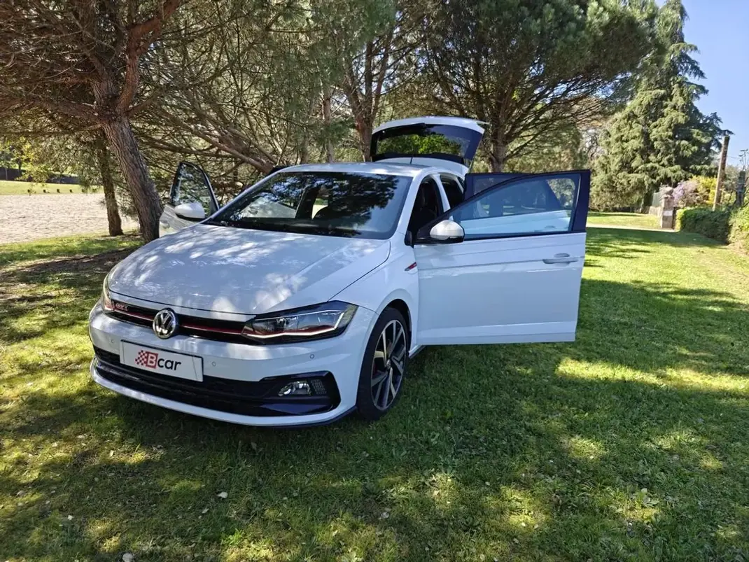 Volkswagen Polo 2018 - 24490 EUR, 59000 km - AUTO.MOTO.pt - 59000km - foto 20 de 50
