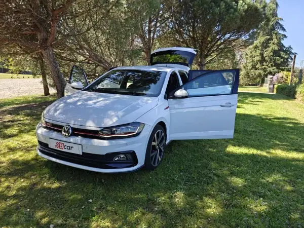 Volkswagen Polo 2018 - 23990 EUR, 59000 km - AUTO.MOTO.pt - 59000km - foto 20 de 50