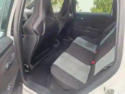 SEAT Leon 2011 - 28500 EUR, 110000 km - 110000km - foto 9 de 12