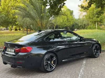 BMW M4 2017 - 58965 EUR, 120000 km - 120000km - foto 6 de 31