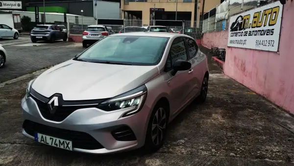 Renault Clio 2021 - 13999 EUR, 129999 km - AUTO.MOTO.pt - 129999km - foto 8 de 39